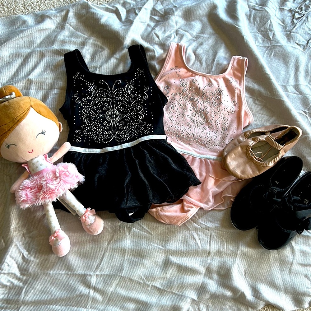Danskin Dance Leotards 3T